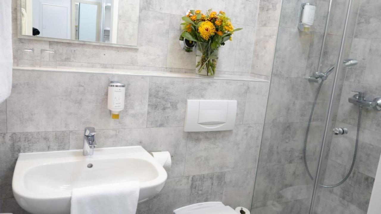Plaza Inn Hannover City Nord Экстерьер фото